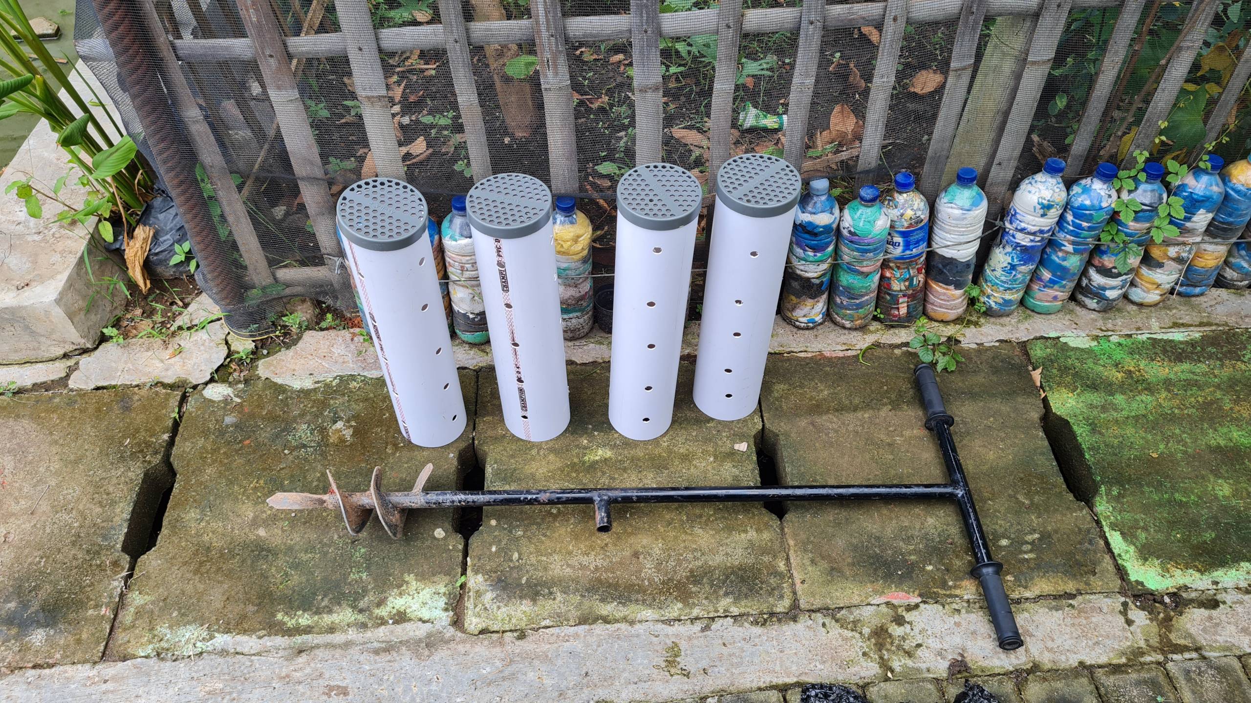 Manfaat Biopori: Dari Pengendalian Banjir hingga Pemulihan Tanah