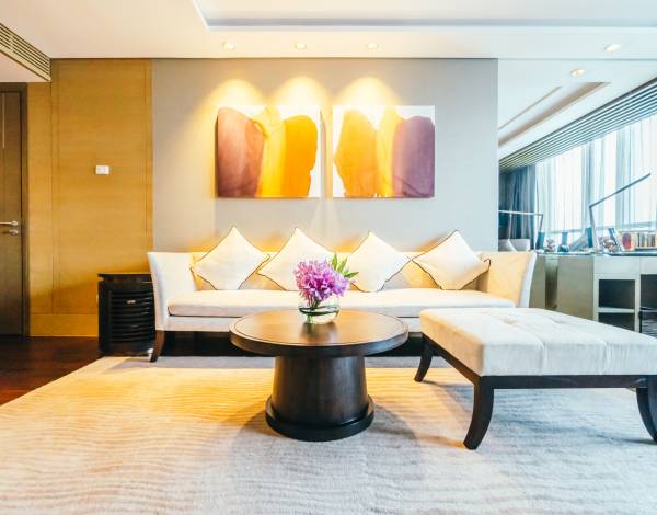 Pencahayaan Ruang Tamu Elegan dan Modern untuk Interior